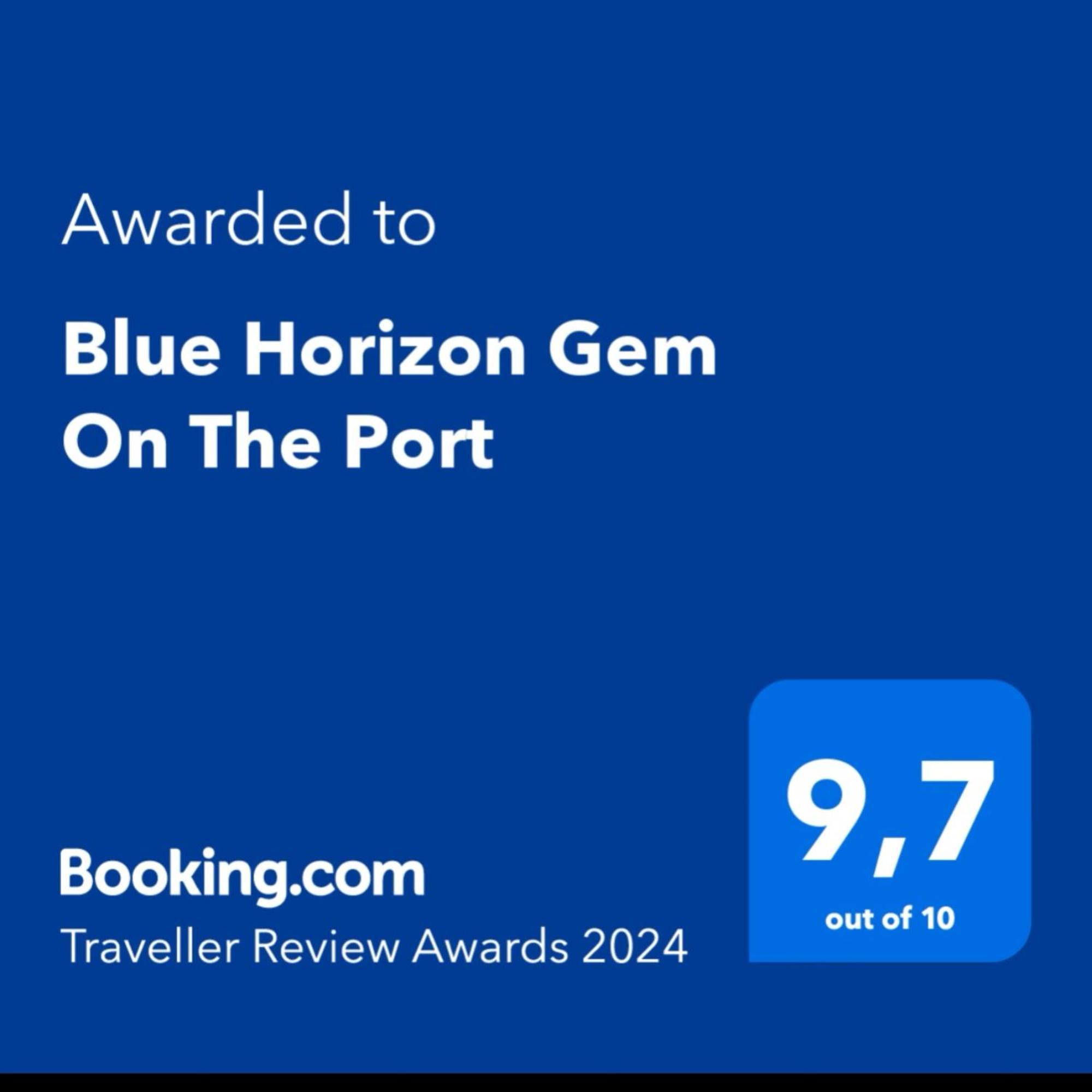 Апартаменты Blue Horizon Gem On The Port Рафина Экстерьер фото